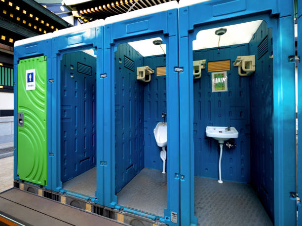Best Portable restroom trailer rental  in Lindstrom, MN